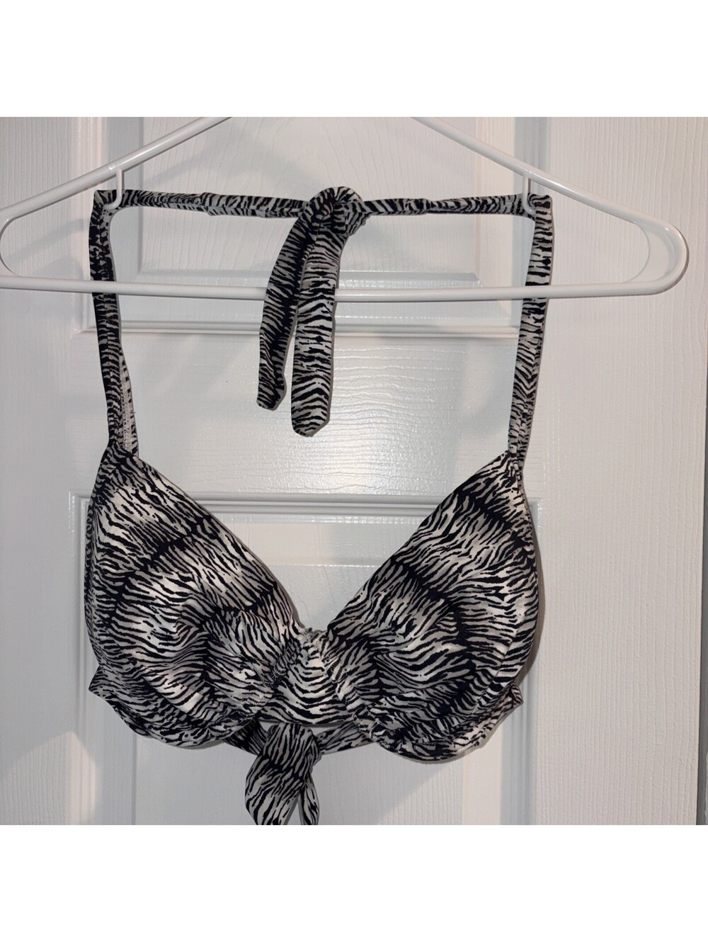 Tommy Bahama Zebra Underwire Halter Bikini Swim Top Black White Size 34D